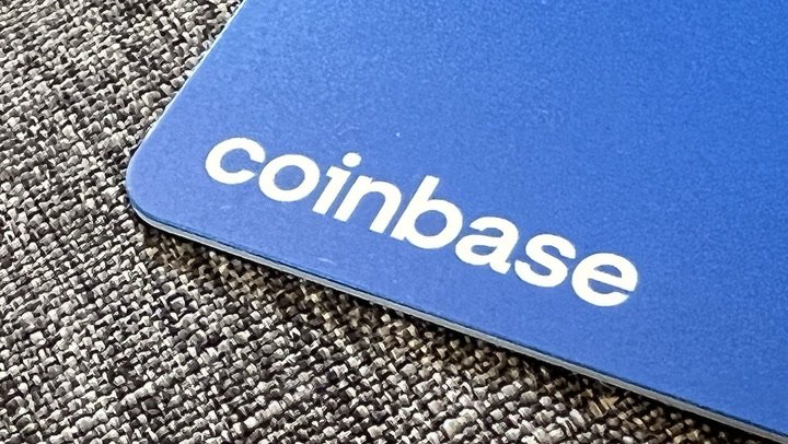 Coinbase Praises Canada’s Crypto Approach Amid U.S. Regulatory Pressure