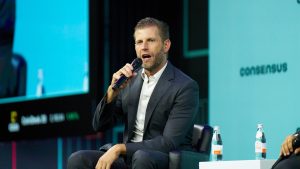 Matt Prusak – chủ tịch American Bitcoin liên kết với Trump – rời công ty sang Giga Energy