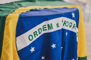 Ngân hàng trung ương Brazil yêu cầu các sàn giao dịch hoãn chuyển tiền crypto lớn ra nước ngoài