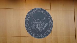 SEC xem xét lại phê duyệt quyền chọn bitcoin của Nasdaq sau thách thức từ CME