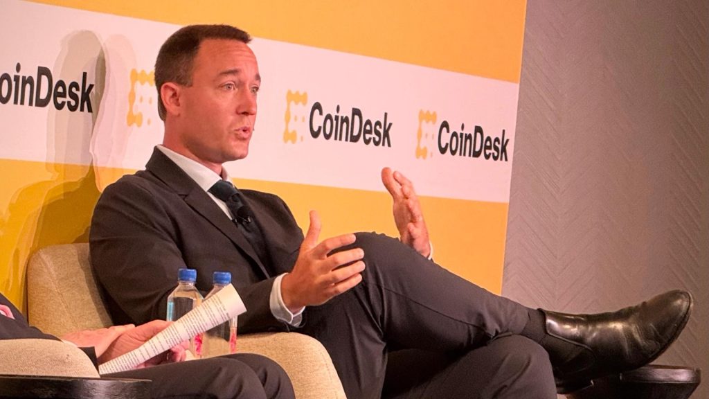 quy-dinh-luu-ky-crypto