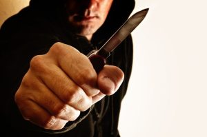 Trader crypto ở Anh nói mất gần 800.000 USD trong vụ tấn công bằng dao khi các “wrench attack” ngày càng lan rộng